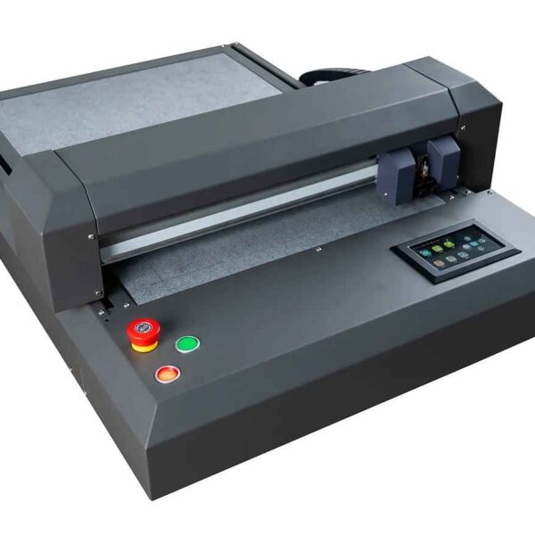 Anycut F3550 (planşet servo plotter)